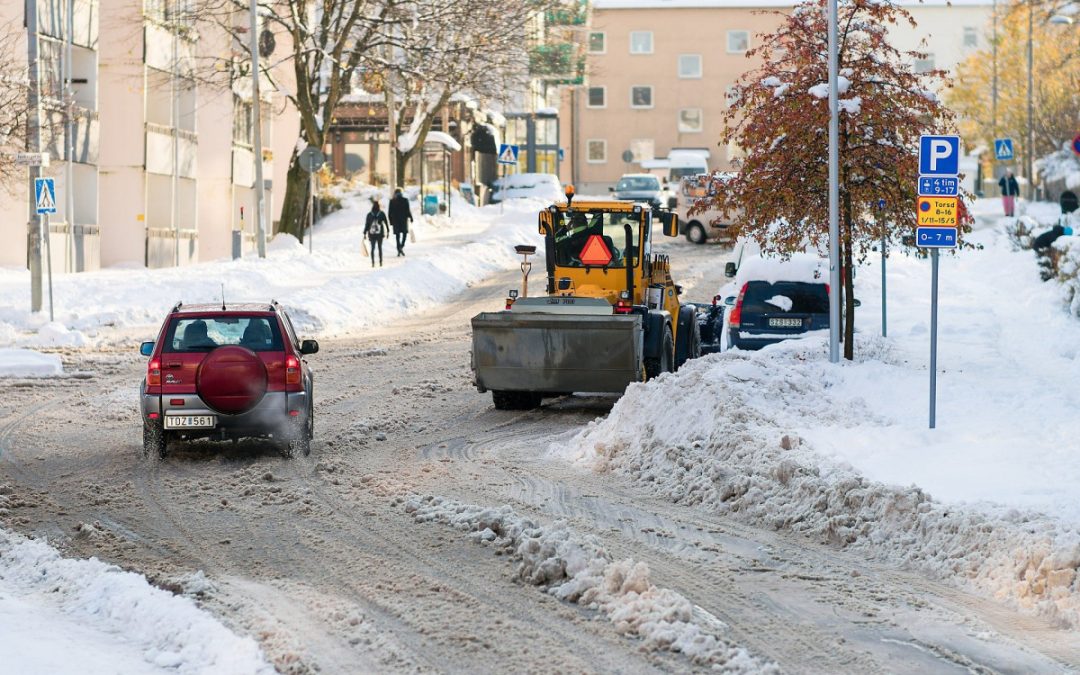 Demonstration av självkörande redskapsbärare för vinterväghållning i Stockholms stad